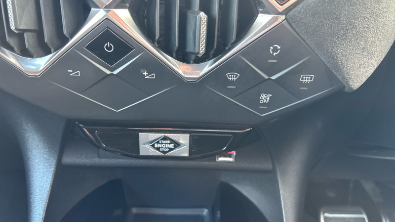 DS 3 Crossback 100kW E-TENSE Performance Line 50kWh 5dr Auto Electric 